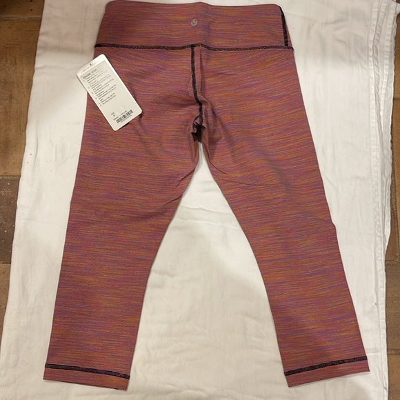 NWT Lululemon Wunder Under Crop 8 - Picture 2 of 5